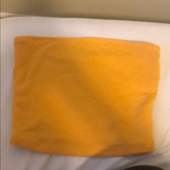 Crop top - Picture 1 of 2